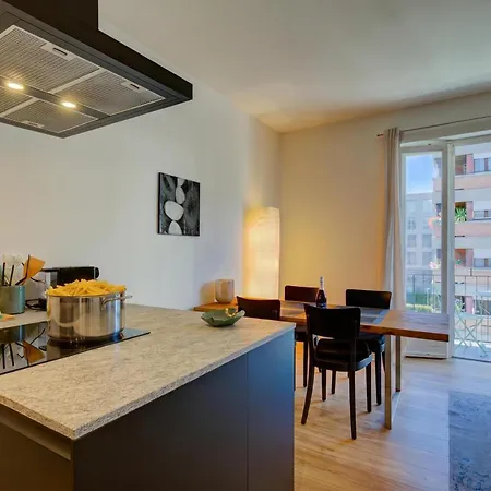 Apartment Modern Near - Happy
