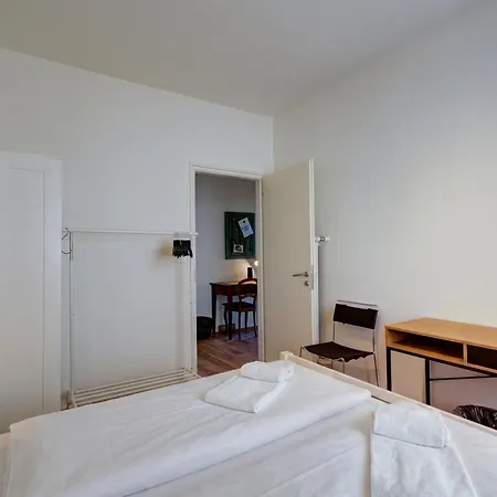 Apartment Modern Near - Happy